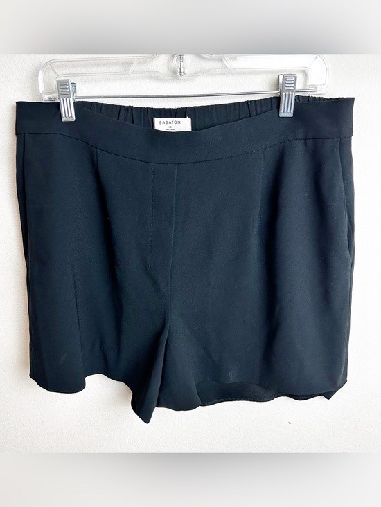 Babaton Pants - Babaton Aritzia Pull-On Dress Shorts Elastic Waist Black Size 10